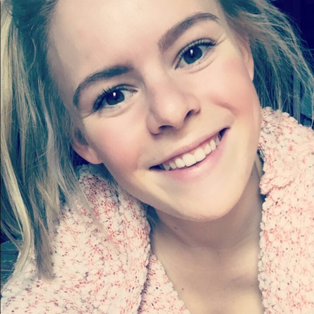 Meet your Posher, Amy